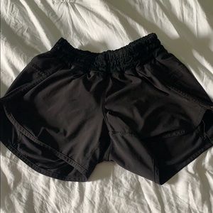 LULULEMON BLACK SHORTS SIZE 2